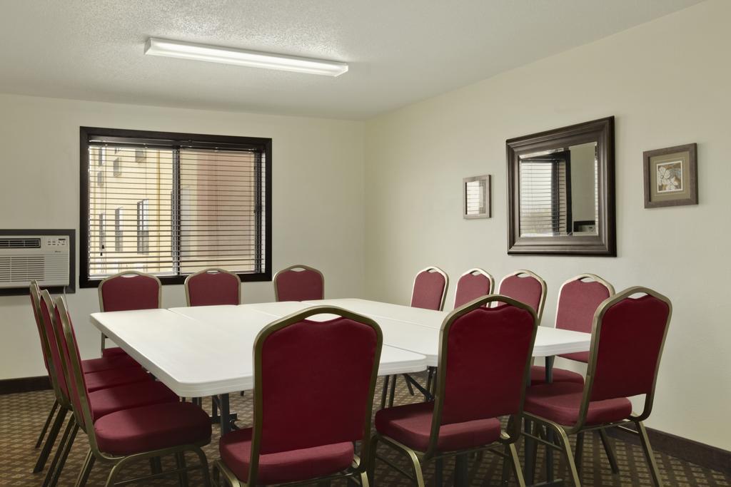 Days Inn By Wyndham Fort Dodge Business photo